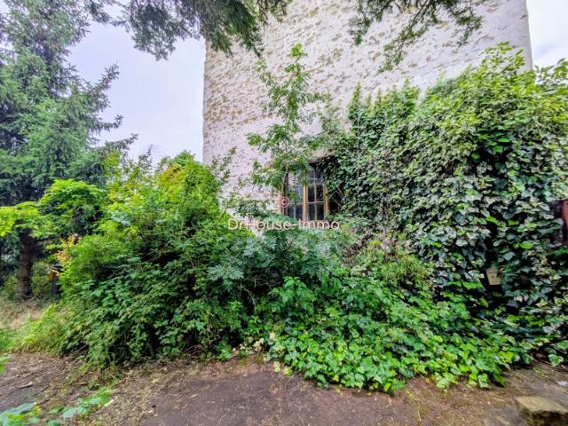 Ancienne grange en pierre fort potentiel quartier Les Capucines sur terrain de 694 m²