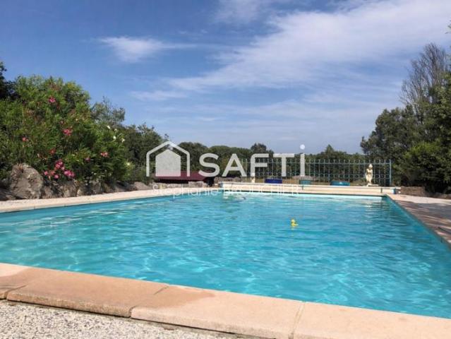 Ancienne magnanerie avec dépendance et piscine