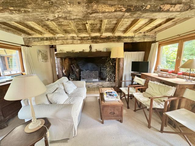 Ancienne métairie datant de fin 18ème siècle avec quatre chambres
