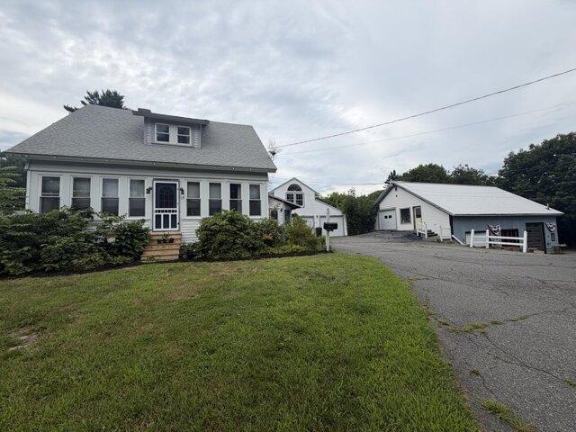 And Pine St, Dexter, Home For Sale