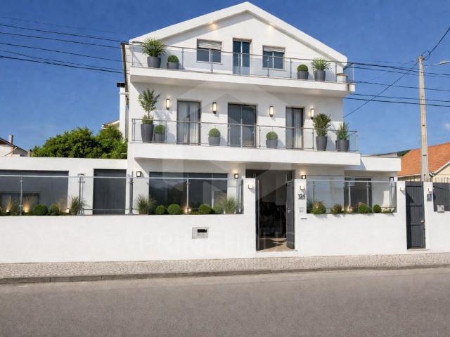 Andar de moradia Duplex T5 +1 com garagem e logradouro 220m² Quinta Do Conde