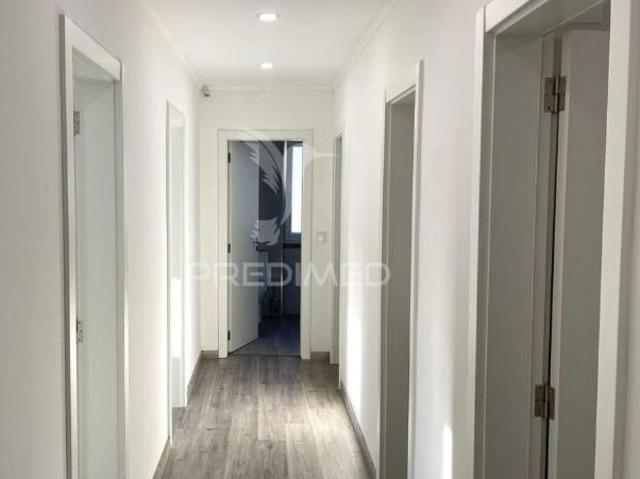Andar de moradia para arrendamento