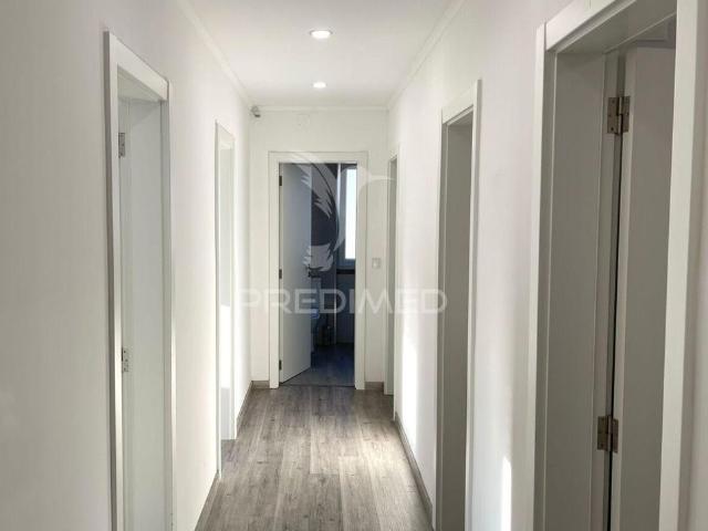 Andar de moradia para arrendamento