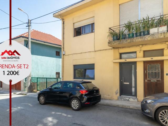 Andar de Moradia | Rio Tinto | Garagem | Logradouro