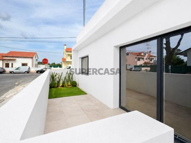 Andar de Moradia T2 novo, no Entroncamento