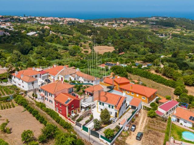 Andar de Moradia T2 + Anexo T1 Independente | Vista Mar e Serra | Penedo, Colares