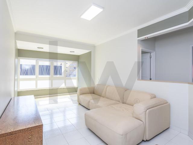 Andar de Moradia T2 Totalmente Renovado – Alcabideche, Cascais