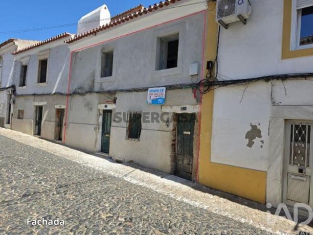 Andar de moradia T2 em Estremoz de 100 m²