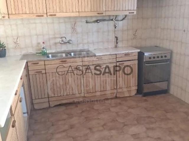 Andar de Moradia T2 para alugar em Cascais