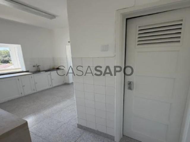 Andar de Moradia T2 para alugar em Cascais