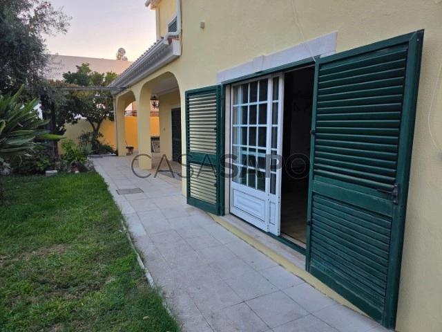 Andar de Moradia T2 para alugar em Vila Nova da Barquinha