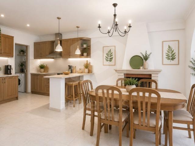 Andar de Moradia T3 com suite e terraço em Qta do Conde, 140m² Quinta Do Conde