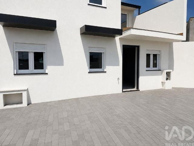 Andar de moradia T3 em Arcozelo de 80 m² 80m² Arcozelo