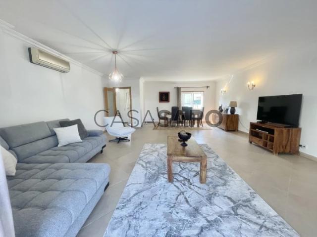 Andar de Moradia T3 para alugar em Albufeira