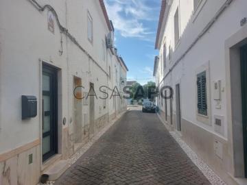 Andar de Prédio T3 Duplex para alugar em Vila Viçosa