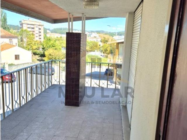 Andar moradia com 2 habitações