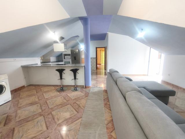 Andar Moradia T1 + 1 em Requeixo, Aveiro!