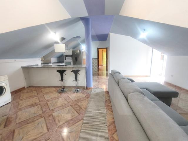 Andar Moradia T1 + 1 em Requeixo, Aveiro!