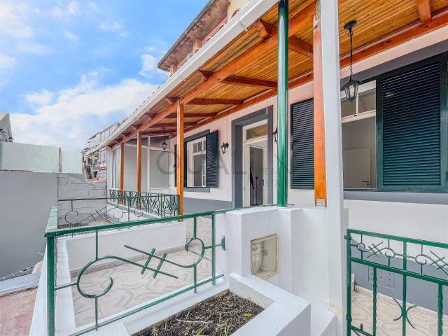 Andar moradia T2 com logradouro no Funchal | Q2206 67m² São Pedro Funchal