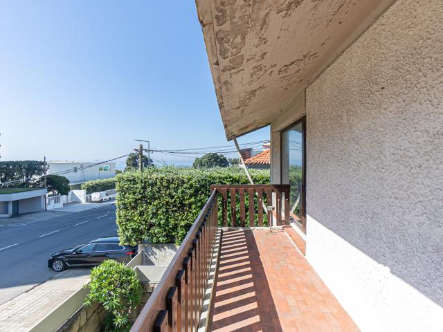 ANDAR MORADIA T3+1 COM JARDIM, GARAGEM E VISTAS MAR | FOZ DO DOURO