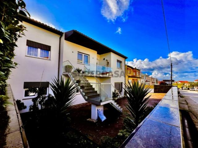 Andar Moradia T3 com Garagem e Parqueamento