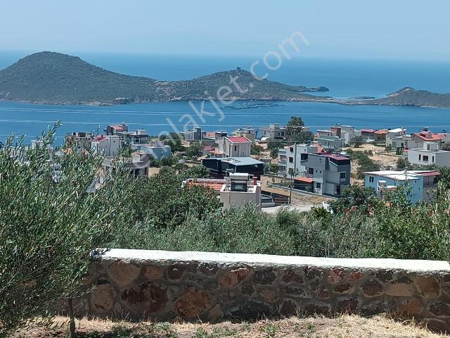 Çandarlıda Denize Yakın Bahçeli Müstakil Ev