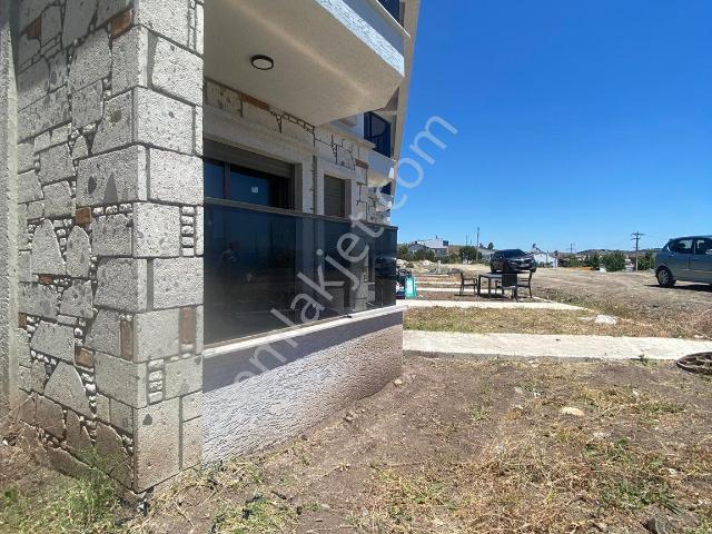 Çandarlı Merkez Yakını1+1 Kiralık Daire