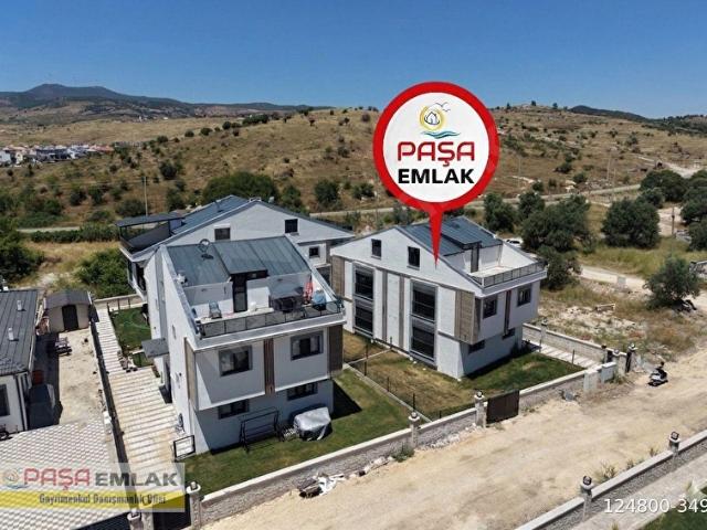 ÇANDARLI DA PAŞA EMLAK'TAN 100 m2 BAHÇEYE SAHİP 1+1 DAİRE