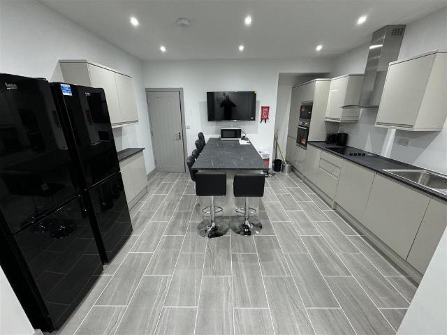 Anderson Road, Warley Wigorn, B66 4BS, United Kingdom | Room for rent #134166828 | Rentberry
