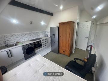Anderton Park Road, Birmingham B13, Studio to rent, £795 pcm | PrimeLocation