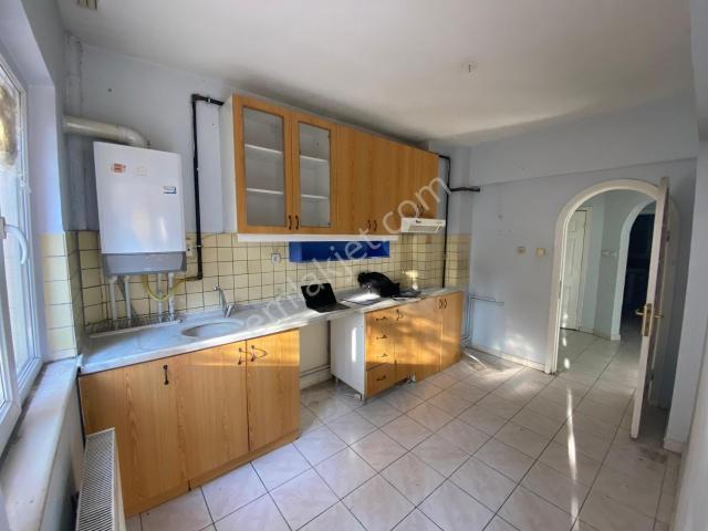 Andiçen Mah. Güney Sitesinde Merkezi Konumda Satılık 3+1 Daire