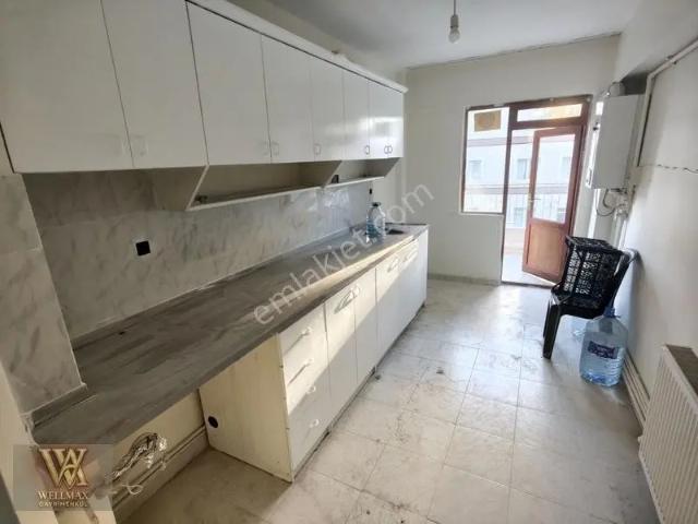 Andiçen De 1.ara Kat 3+1 L.hekim Hast. Yürüme Mesafesi