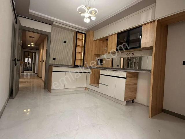 Andinçe Mahallesinde 3+1 Sıfır Yüksek Giriş Katta Satılık Daire