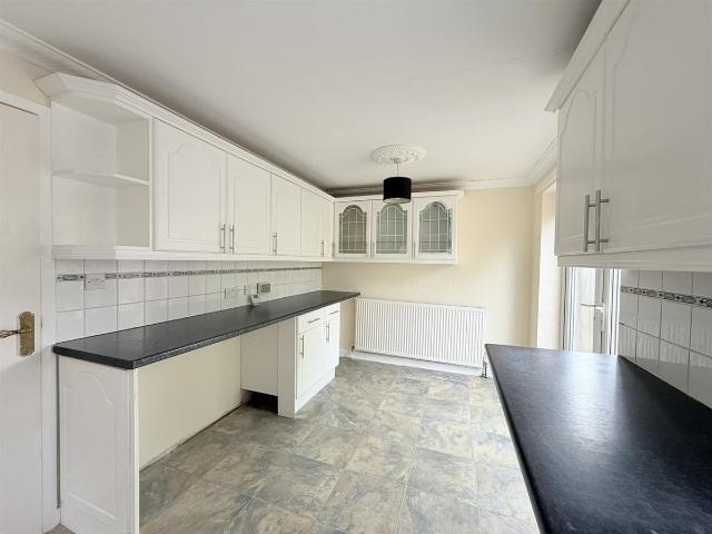 Andover Road, Mansfield NG19, 3 bed property to rent, £1,000 pcm | PrimeLocation