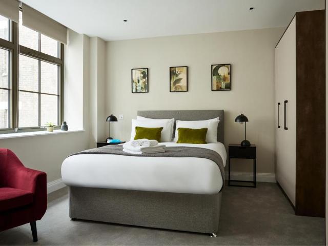 Andrew's Crosse, London, WC2A 1PU, United Kingdom | 3 bed apartment for rent #136166282 | Rentberry