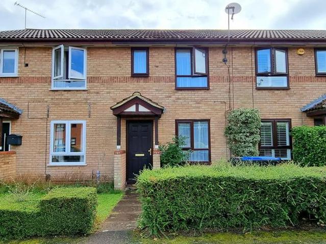 Andrewsfield, WELWYN GARDEN CITY, AL7 2 bed terraced house to rent £1,500 pcm £346 pw