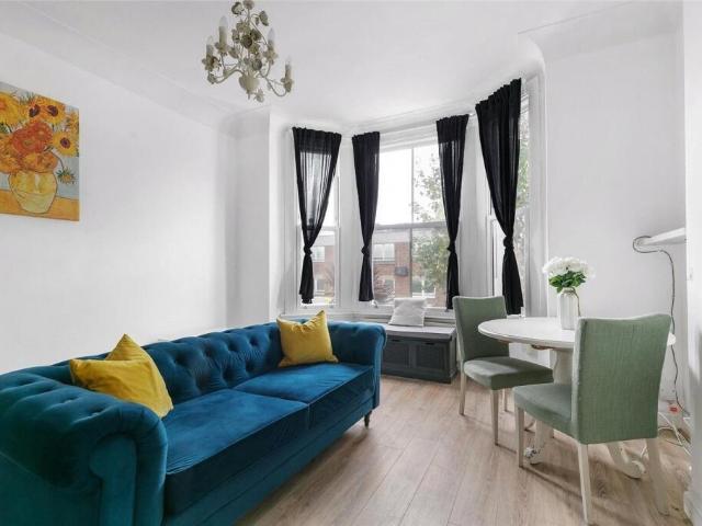 Oakfield Road, Penge, SE20 1 bed flat to rent £1,650 pcm £381 pw