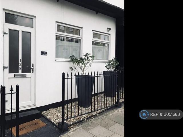 Anerley Road, London, SE20 1 bed flat to rent £1,600 pcm £369 pw