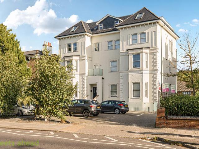 Anerley Road, London, SE20 2 bed apartment to rent £2,000 pcm £462 pw