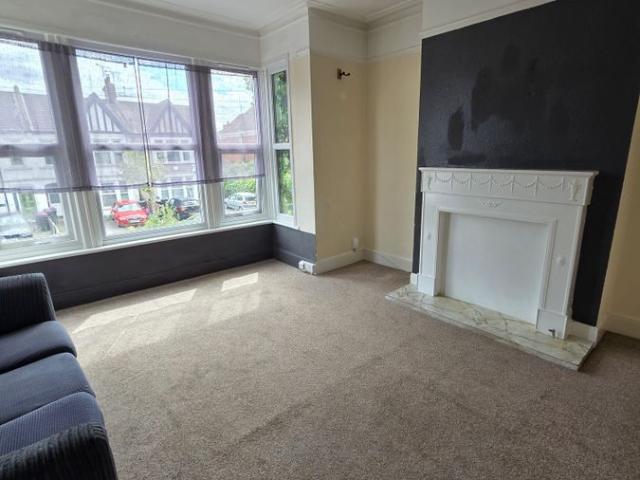 Anerley Road, Westcliff On Sea SS0, 3 bed flat to rent, £1,450 pcm | PrimeLocation