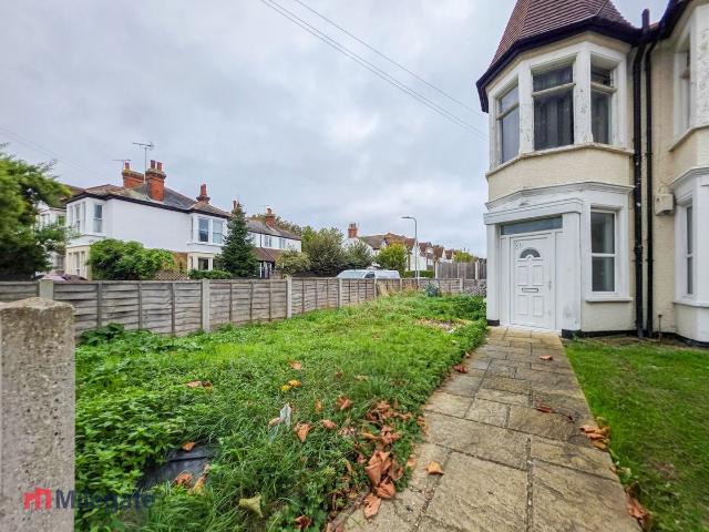 Anerley Road, Westcliff On Sea SS0, 1 bed flat to rent, £850 pcm | PrimeLocation