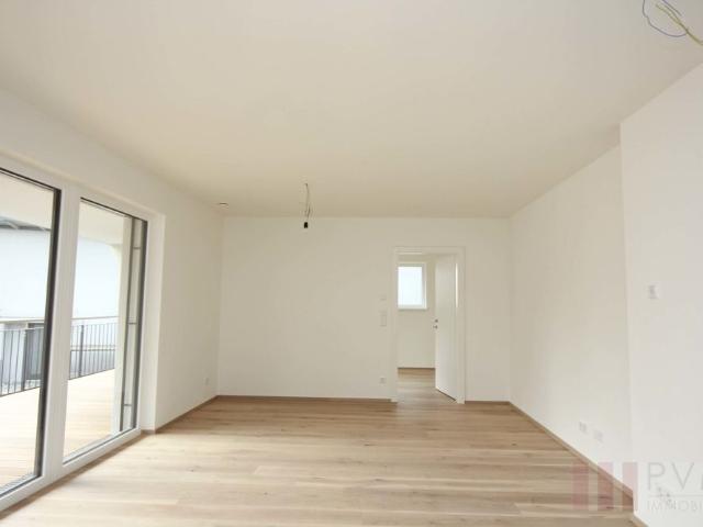 ANFRAGEN BITTE PER MAIL 2 ZIMMER MIT BALKON / GNEIS
