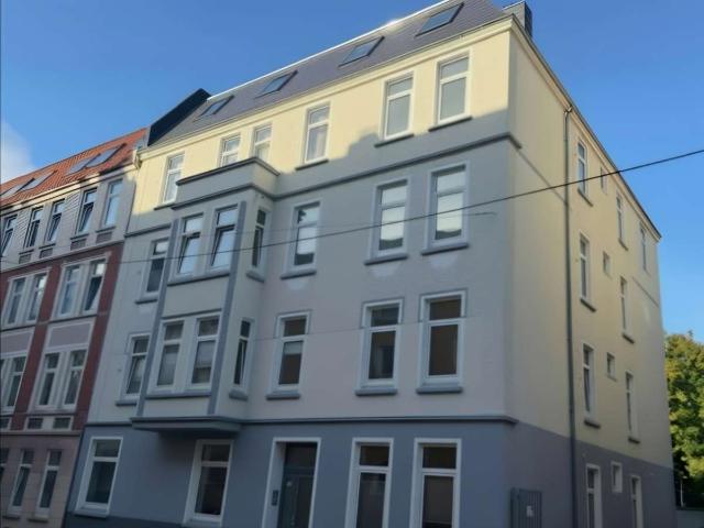 Anfragen nur per E Mail. 2 Zi. Wohnung, Einbauküche, möbliert möglich