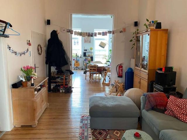 ANFRAGEN STOP! Zentrale 3,5 Zimmer Altbau Wohnung im Geteviertel