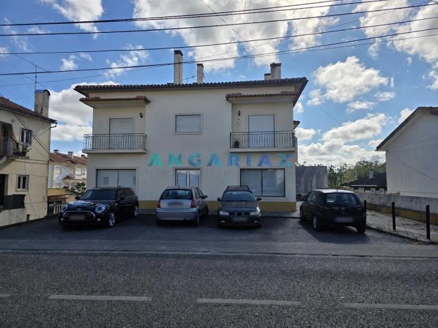 ANG1666 Apartamento T1+1 para Arrendamento no Telheiro, Leiria