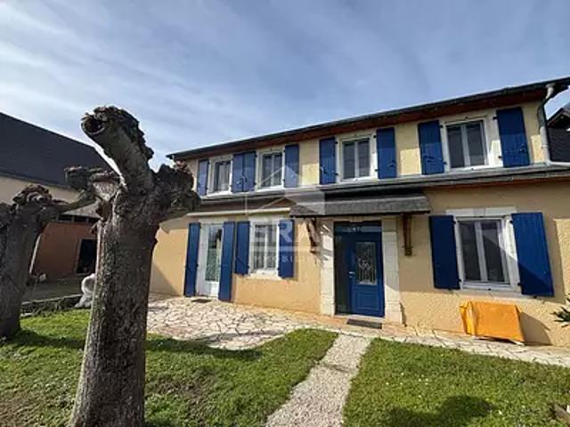 Angaïs 64510 Achat / Vente maison 6 pièces t6 piscine parking