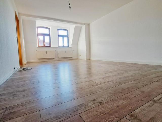 Angebotspreis Gemütliche 3 Raum Wohnung mit Balkon in der Südstadt