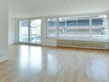 Angebotsverfahren: *inflationsgeschützt investieren*lichtstarke Wohnung *waldnah*Garage
