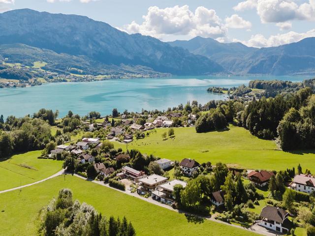 Angekommen! Moderne Gartenwohnung am türkisblauen Attersee