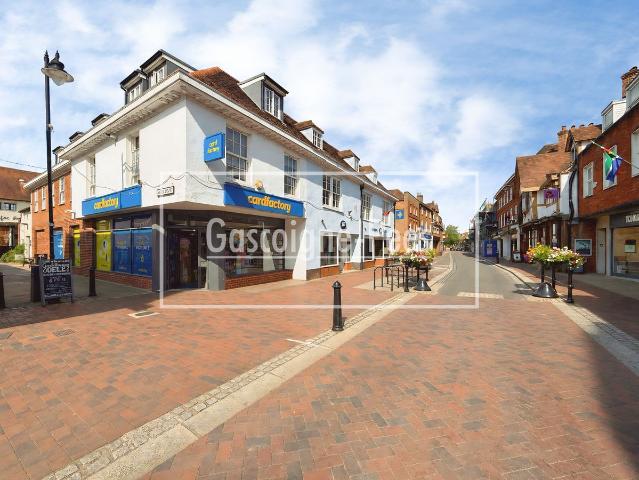 Angel Court, Godalming GU7, 2 bed flat to rent, £1,400 pcm | PrimeLocation
